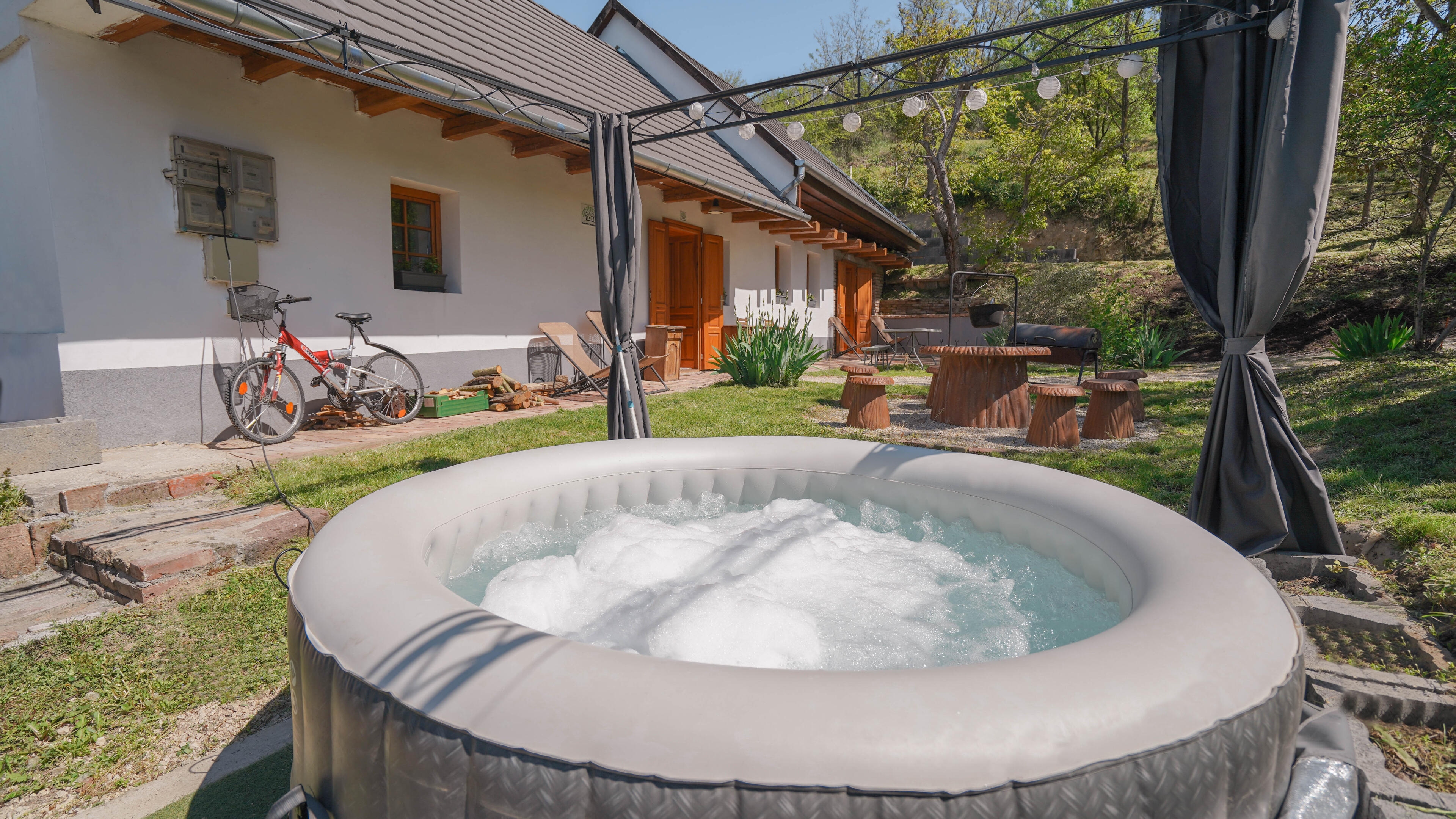 Untitled Három Dió Vendégház Nyim Jacuzzi