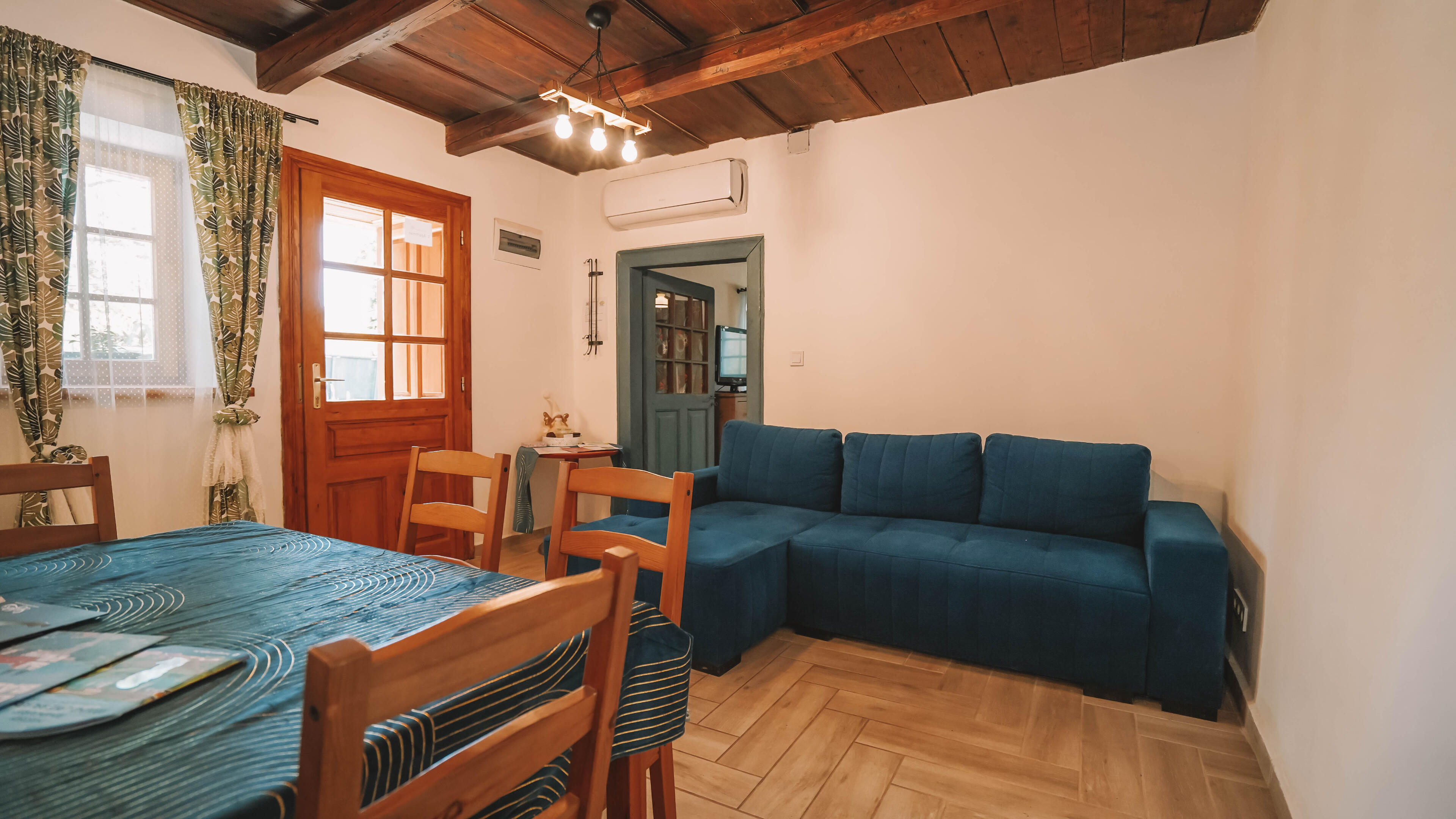 Három Dió Apartman Nyim